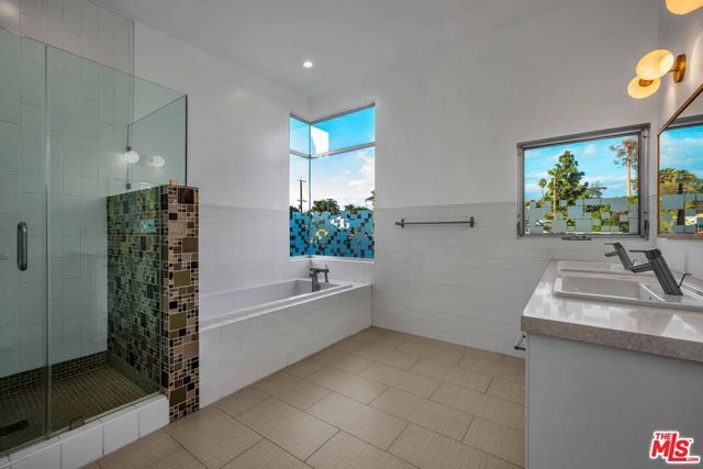 2681 Glendale Boulevard, Los Angeles, CA 90039