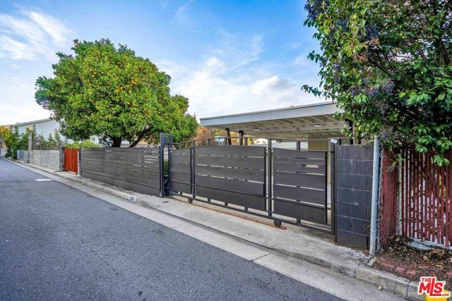 2681 Glendale Boulevard, Los Angeles, CA 90039