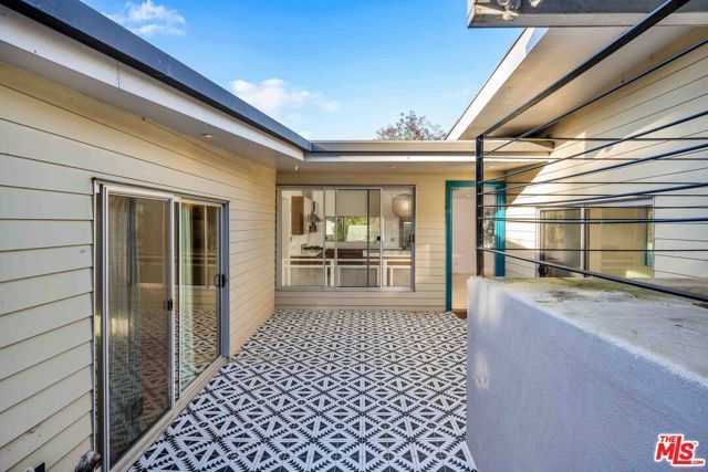 2681 Glendale Boulevard, Los Angeles, CA 90039