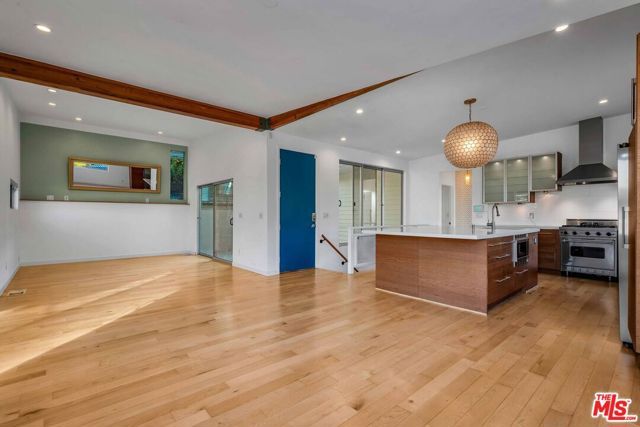 2681 Glendale Boulevard, Los Angeles, CA 90039