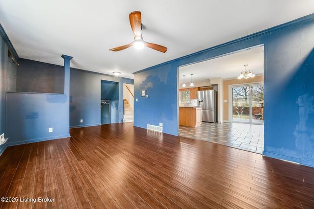 4312 Retreat Rd, Louisville, KY 40219