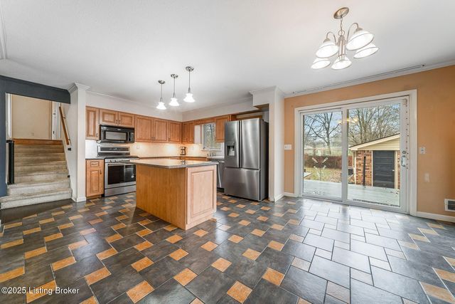 4312 Retreat Rd, Louisville, KY 40219