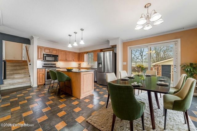 4312 Retreat Rd, Louisville, KY 40219