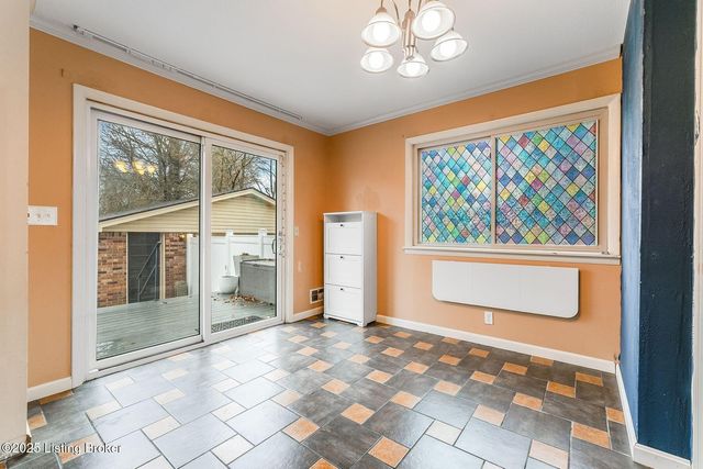 4312 Retreat Rd, Louisville, KY 40219