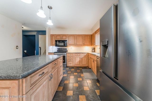 4312 Retreat Rd, Louisville, KY 40219