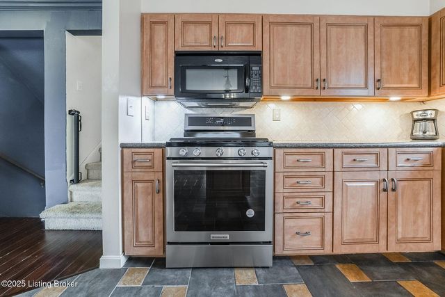 4312 Retreat Rd, Louisville, KY 40219