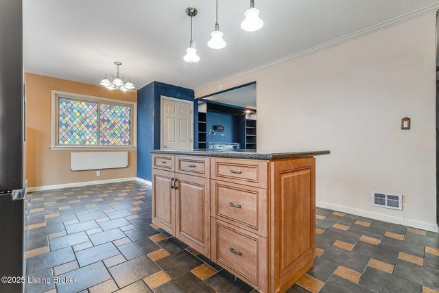 4312 Retreat Rd, Louisville, KY 40219