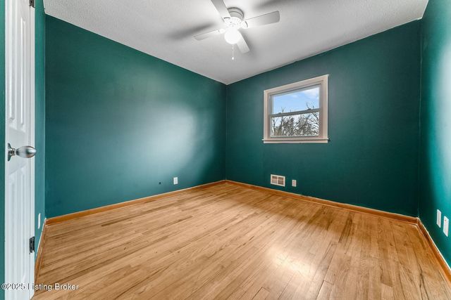 4312 Retreat Rd, Louisville, KY 40219