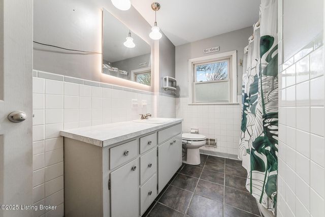 4312 Retreat Rd, Louisville, KY 40219