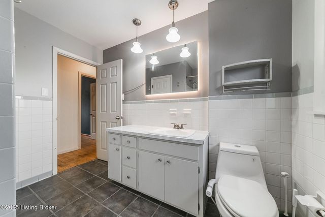 4312 Retreat Rd, Louisville, KY 40219