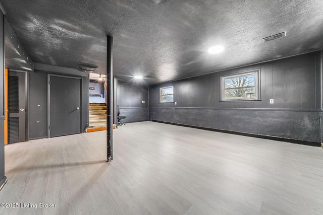 4312 Retreat Rd, Louisville, KY 40219