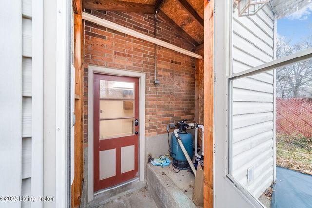 4312 Retreat Rd, Louisville, KY 40219