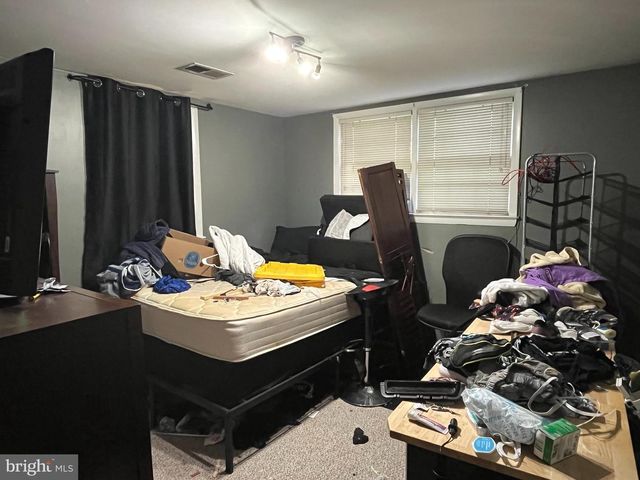 14717 LOCK DR, Centreville, VA 20120