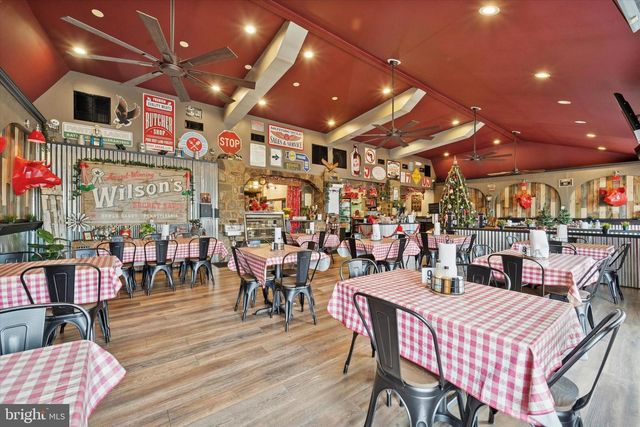 265 E TOWNSHIP LINE RD, Upper Darby, PA 19082