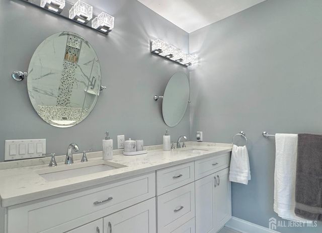 232 W Shirley Avenue W, Edison, NJ 08820