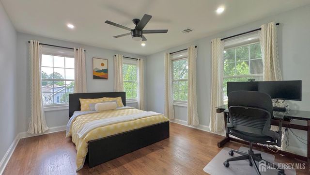 232 W Shirley Avenue W, Edison, NJ 08820
