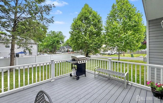 232 W Shirley Avenue W, Edison, NJ 08820
