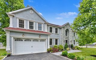 232 W Shirley Avenue W, Edison, NJ 08820