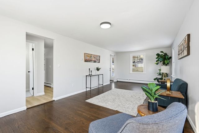 286 Westfield Rd, Holyoke, MA 01040