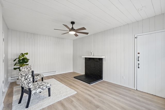 286 Westfield Rd, Holyoke, MA 01040