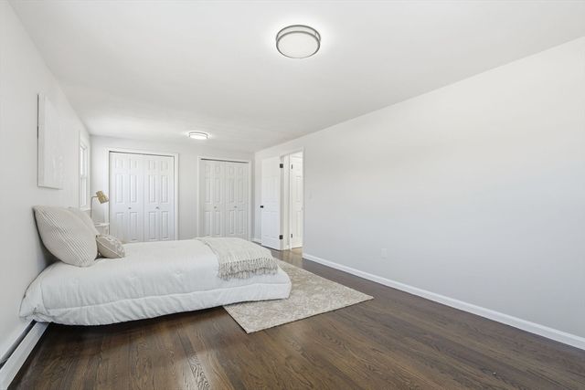 286 Westfield Rd, Holyoke, MA 01040