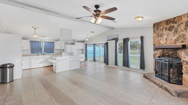 127 Eden Ranch, Canyon Lake, TX 78133