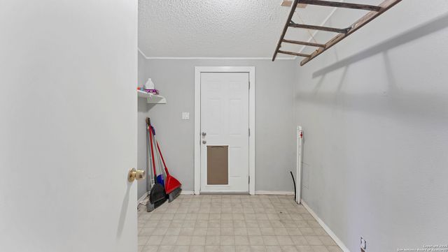 127 Eden Ranch, Canyon Lake, TX 78133