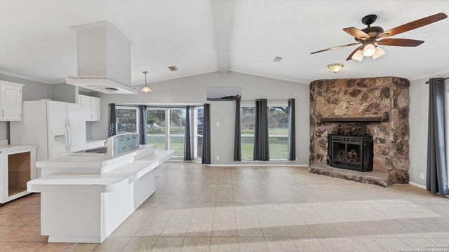 127 Eden Ranch, Canyon Lake, TX 78133