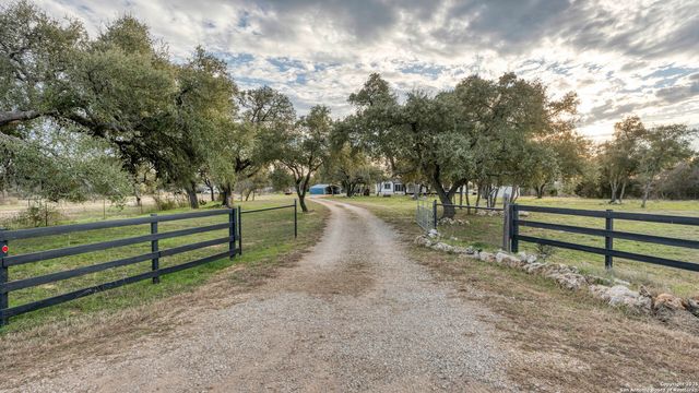 127 Eden Ranch, Canyon Lake, TX 78133