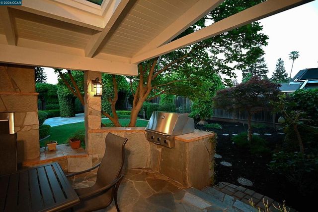 2648 Comistas Drive, Walnut Creek, CA 94598