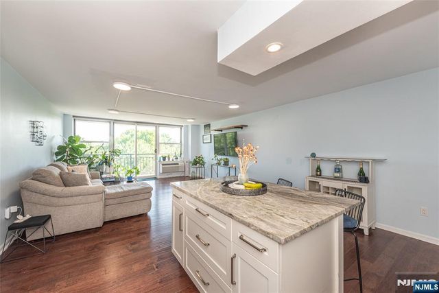 300 Main Street 707, Little Falls, NJ 07424