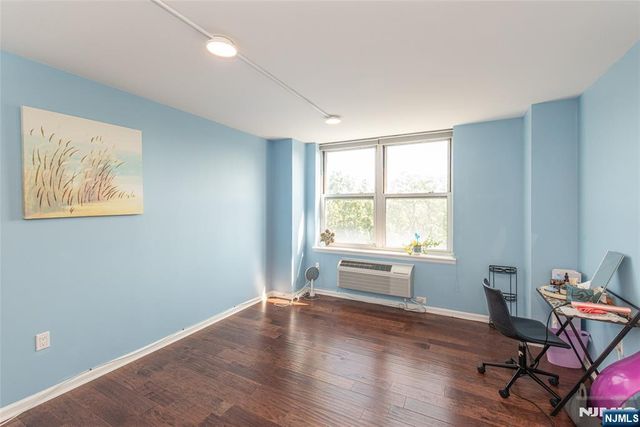 300 Main Street 707, Little Falls, NJ 07424