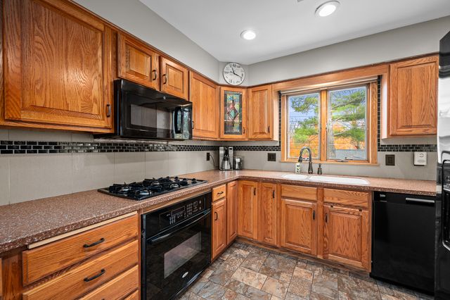 3417 21st Street, Rock Island, IL 61201