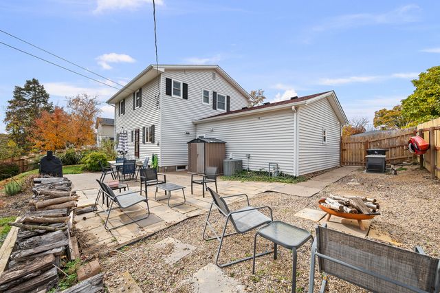 3417 21st Street, Rock Island, IL 61201