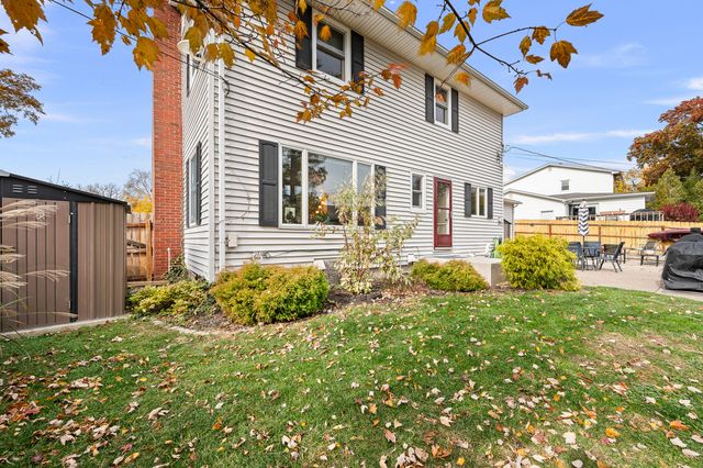 3417 21st Street, Rock Island, IL 61201