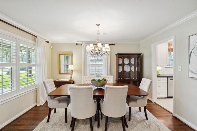 1570 Sue Barnett Drive, Houston, TX 77018