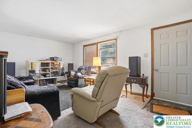 114 Carol Road, Middle Smithfield Twp, PA 18302