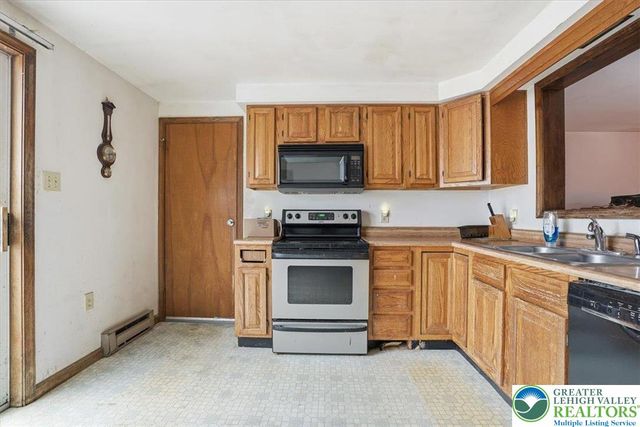 114 Carol Road, Middle Smithfield Twp, PA 18302