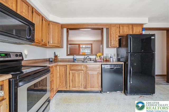 114 Carol Road, Middle Smithfield Twp, PA 18302