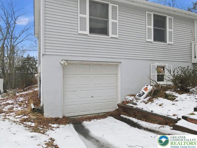 114 Carol Road, Middle Smithfield Twp, PA 18302