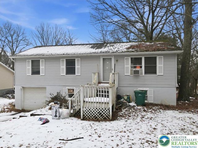 114 Carol Road, Middle Smithfield Twp, PA 18302