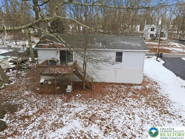 114 Carol Road, Middle Smithfield Twp, PA 18302