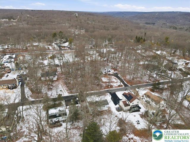 114 Carol Road, Middle Smithfield Twp, PA 18302