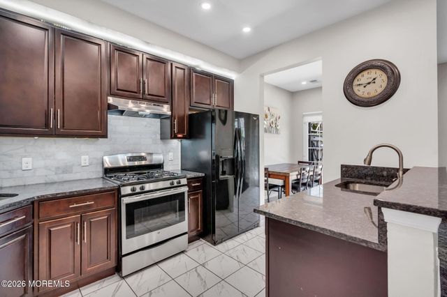 170 Coles Way, Lakewood, NJ 08701