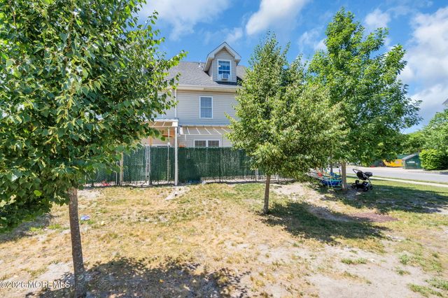 170 Coles Way, Lakewood, NJ 08701