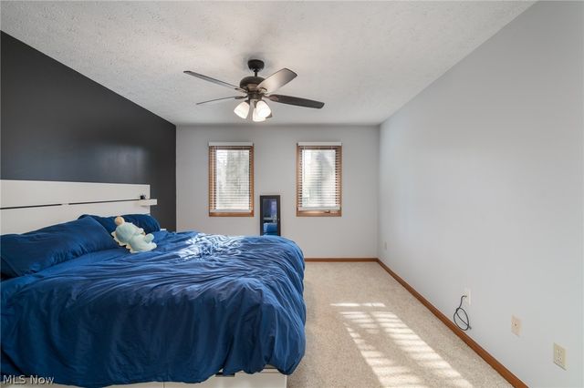 119 Ambleside Way, Amherst, OH 44001