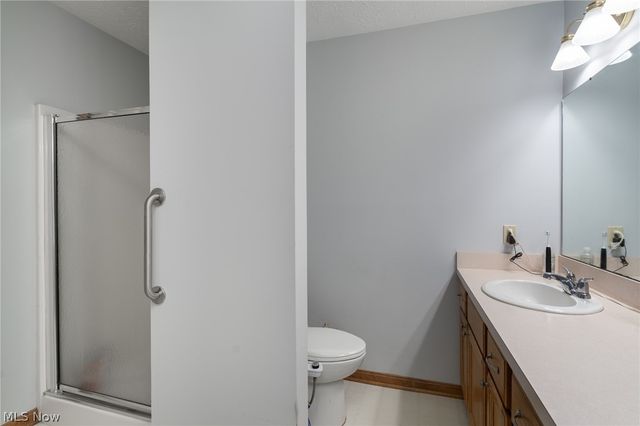 119 Ambleside Way, Amherst, OH 44001
