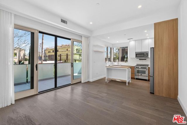 1249 N Formosa Avenue, West Hollywood, CA 90046