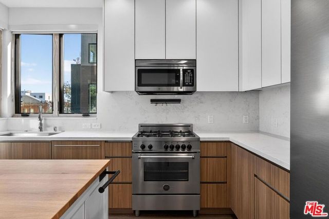 1249 N Formosa Avenue, West Hollywood, CA 90046