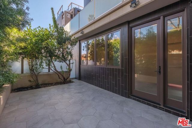 1249 N Formosa Avenue, West Hollywood, CA 90046